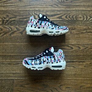 NEW - Nike Air Max 95 “South Korea” US M 9